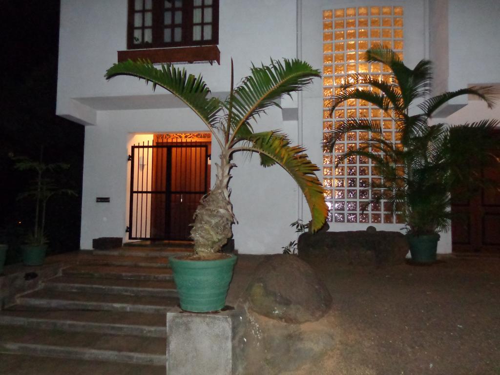 Banda Casa, Kandy Exterior photo