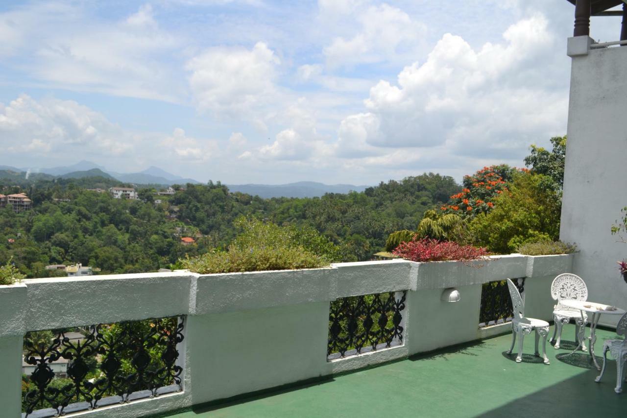 Banda Casa, Kandy Exterior photo
