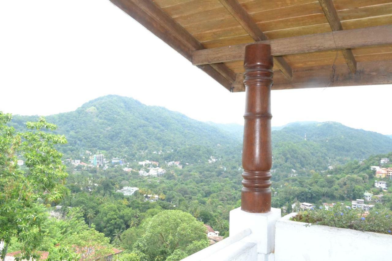 Banda Casa, Kandy Exterior photo