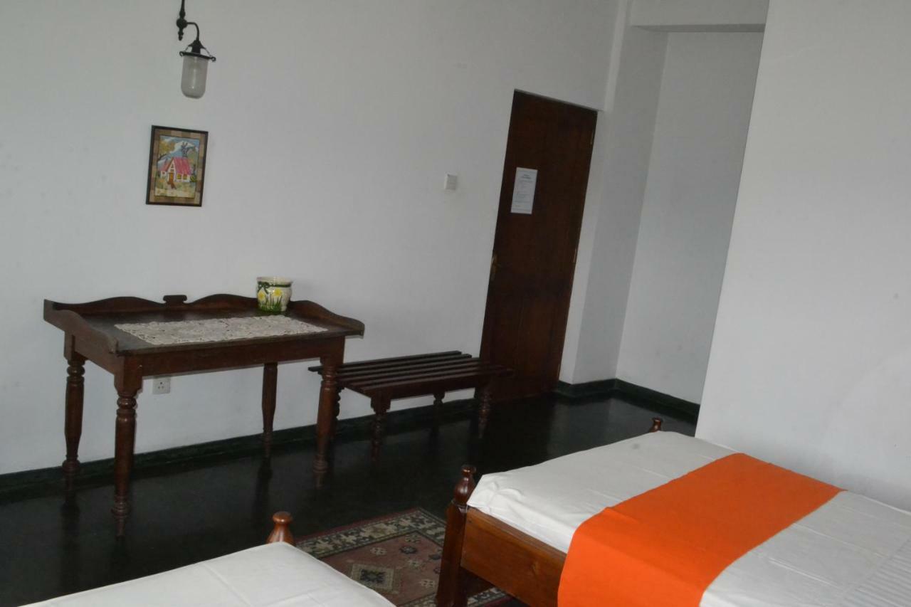 Banda Casa, Kandy Exterior photo