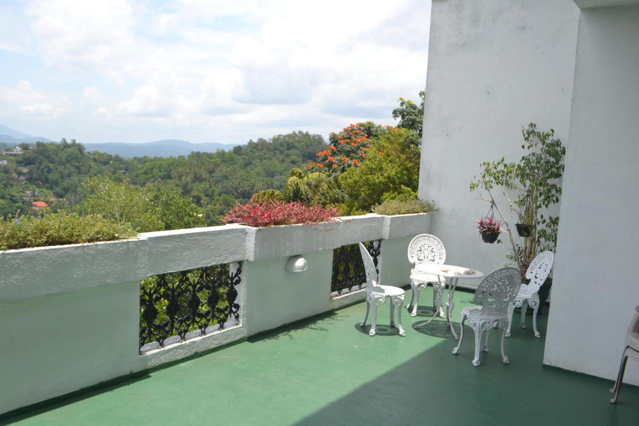 Banda Casa, Kandy Exterior photo